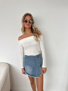 Courtney Off-Shoulder Overfold Top