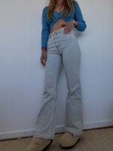 Load image into Gallery viewer, Valencia 90&#39;s Vintage Flare Jeans